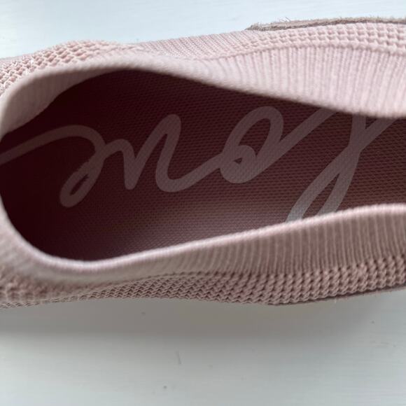 Ellen Degeneres Slip On Sneakers Chalibre Rose Quartz 9M - Picture 7 of 11